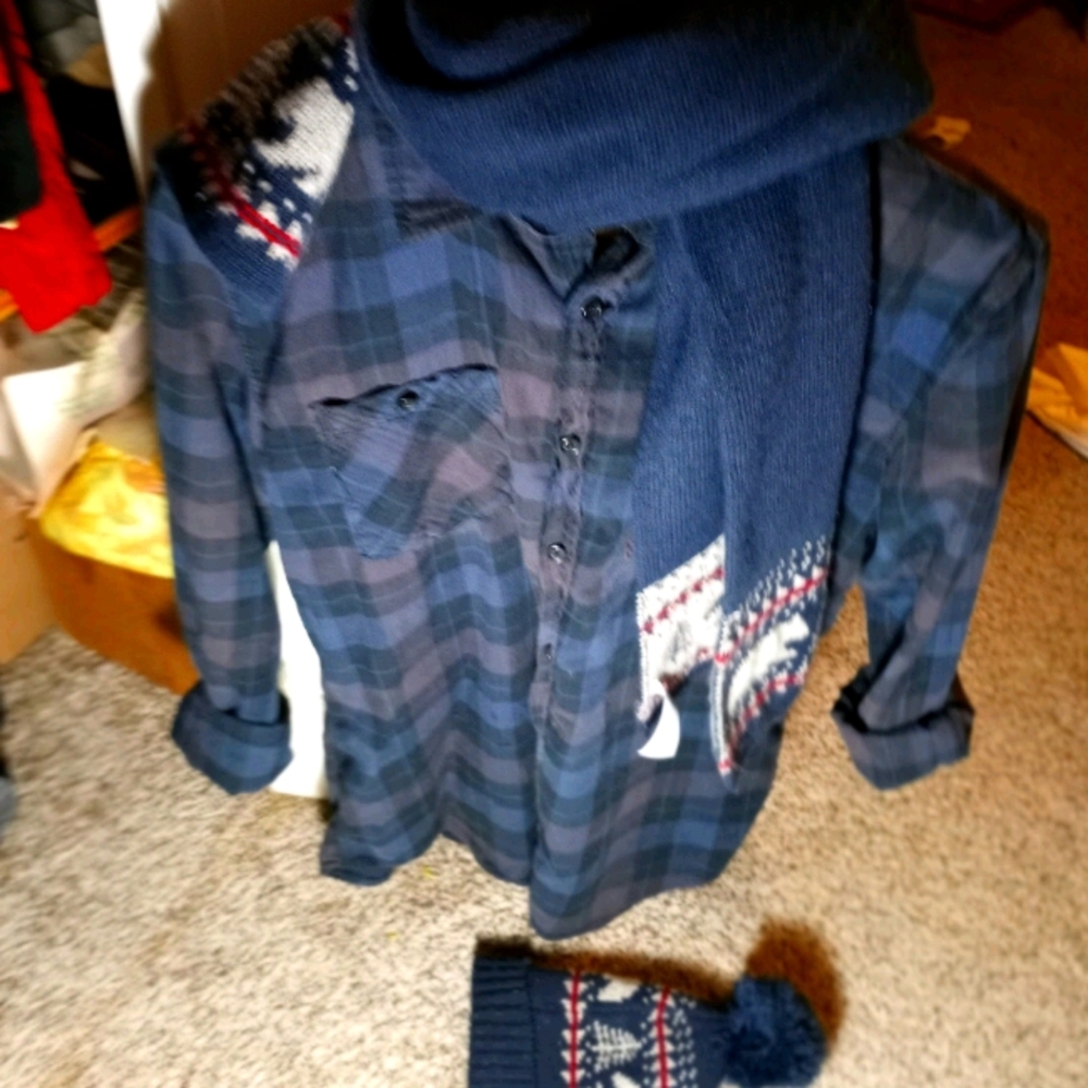 Vintage 44mm navy flannel, scarf, beanie